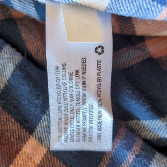 Navy, peach and white women's flannel - Picture 7 of 7